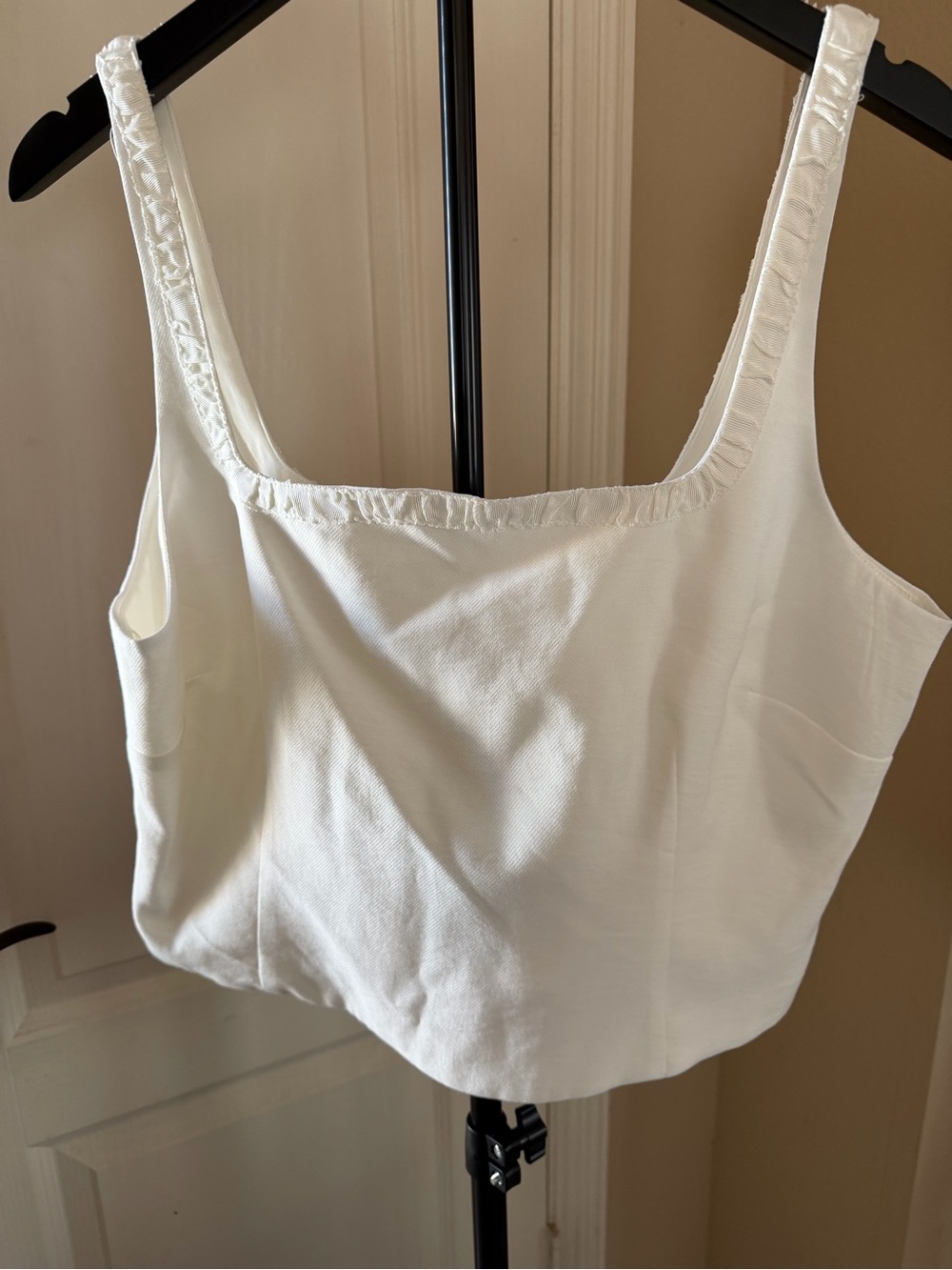 Women's Antonio Melani White Square-Neck Tank Top size 16